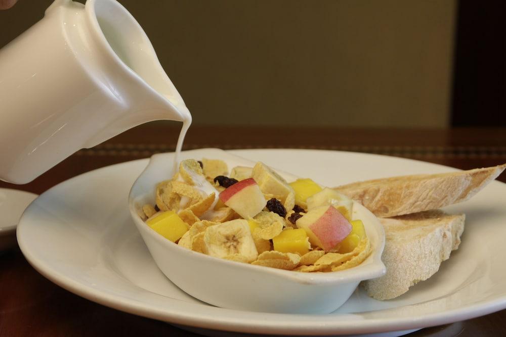 Herald Suites Solana Makati City Zewnętrze zdjęcie