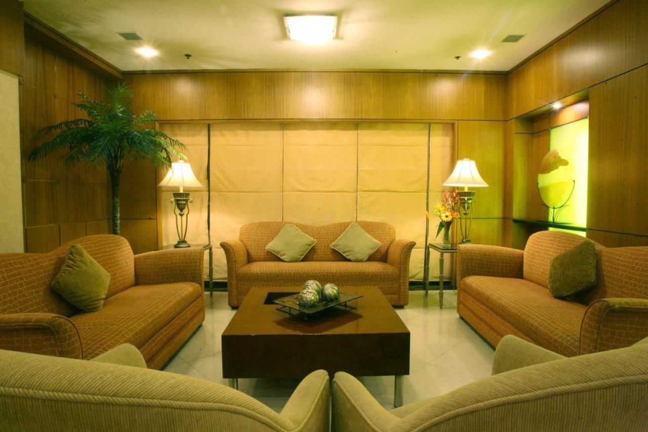 Herald Suites Solana Makati City Zewnętrze zdjęcie