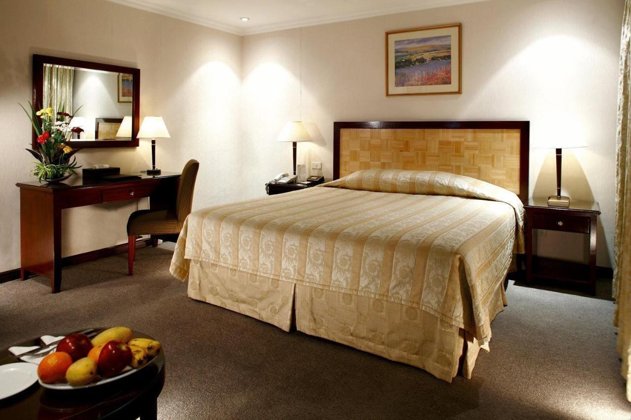 Herald Suites Solana Makati City Zewnętrze zdjęcie