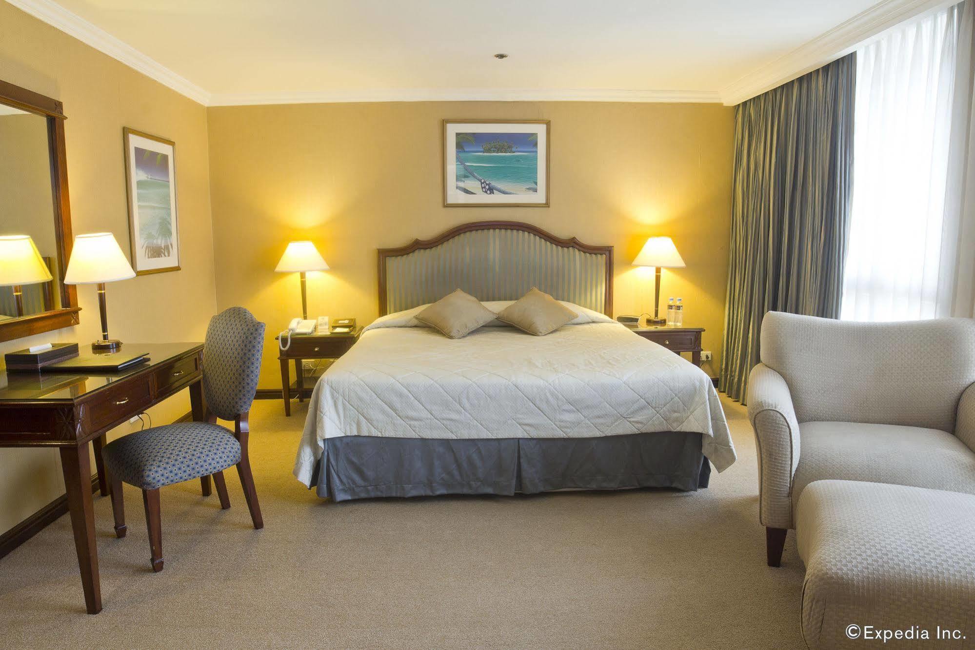 Herald Suites Solana Makati City Zewnętrze zdjęcie