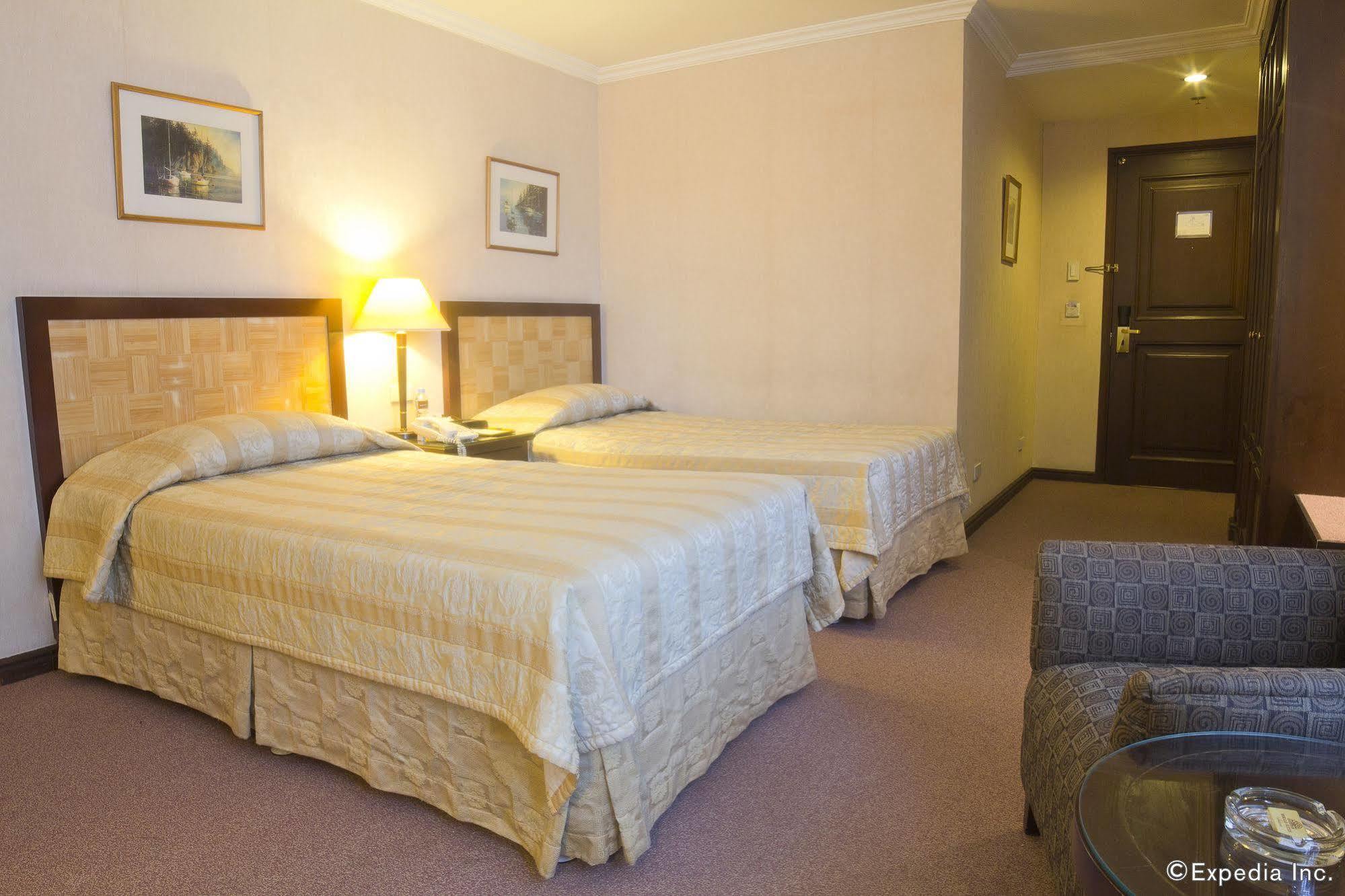 Herald Suites Solana Makati City Zewnętrze zdjęcie